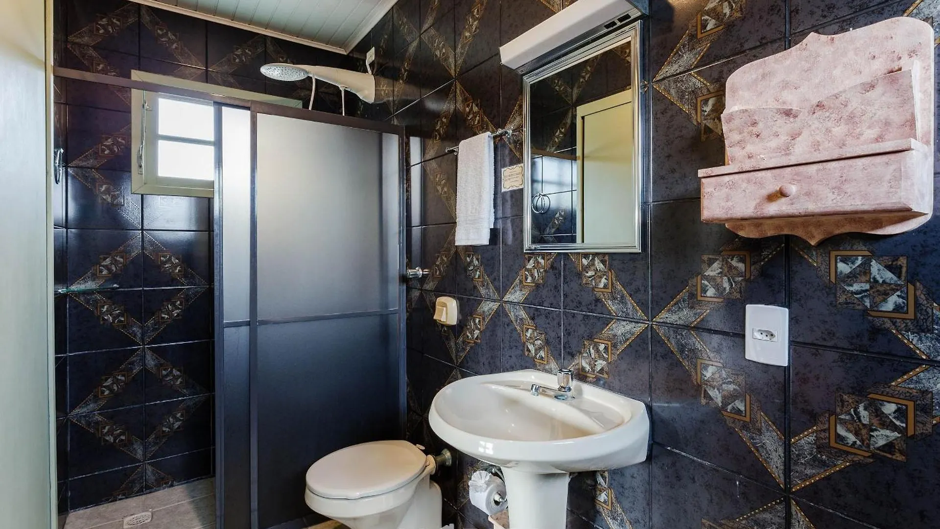 度假居 Sobrado Agradavel C/ Churrasq. 90M Do Mar Rdd657 Florianópolis